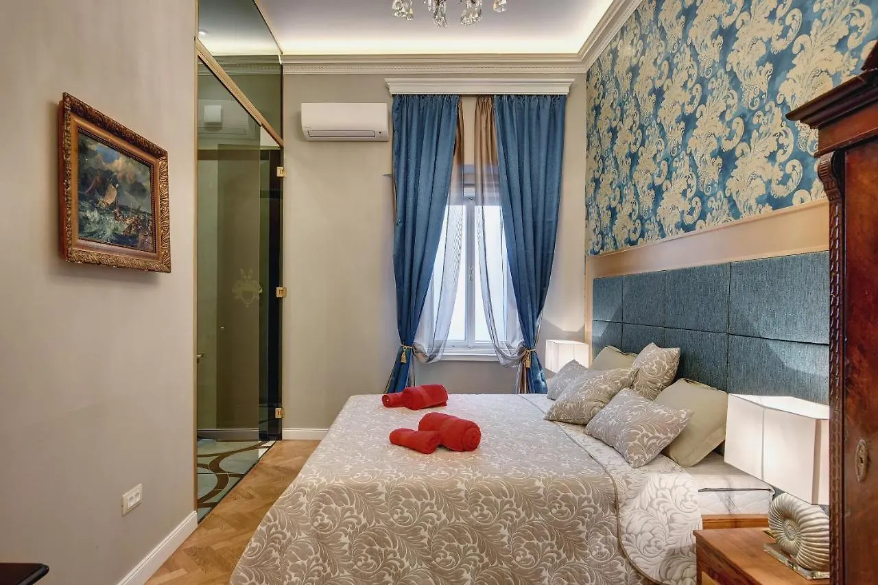 Demartini Palace Pula Apartment